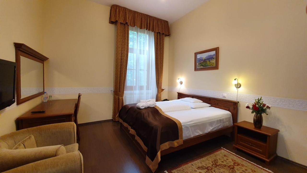 Fonix Wellness Resort Csitar Экстерьер фото
