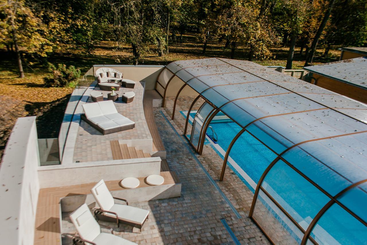 Fonix Wellness Resort Csitar Экстерьер фото