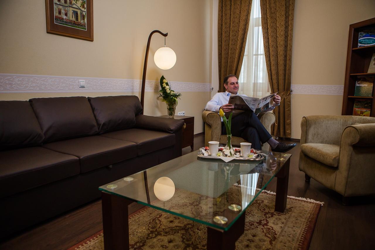 Fonix Wellness Resort Csitar Экстерьер фото