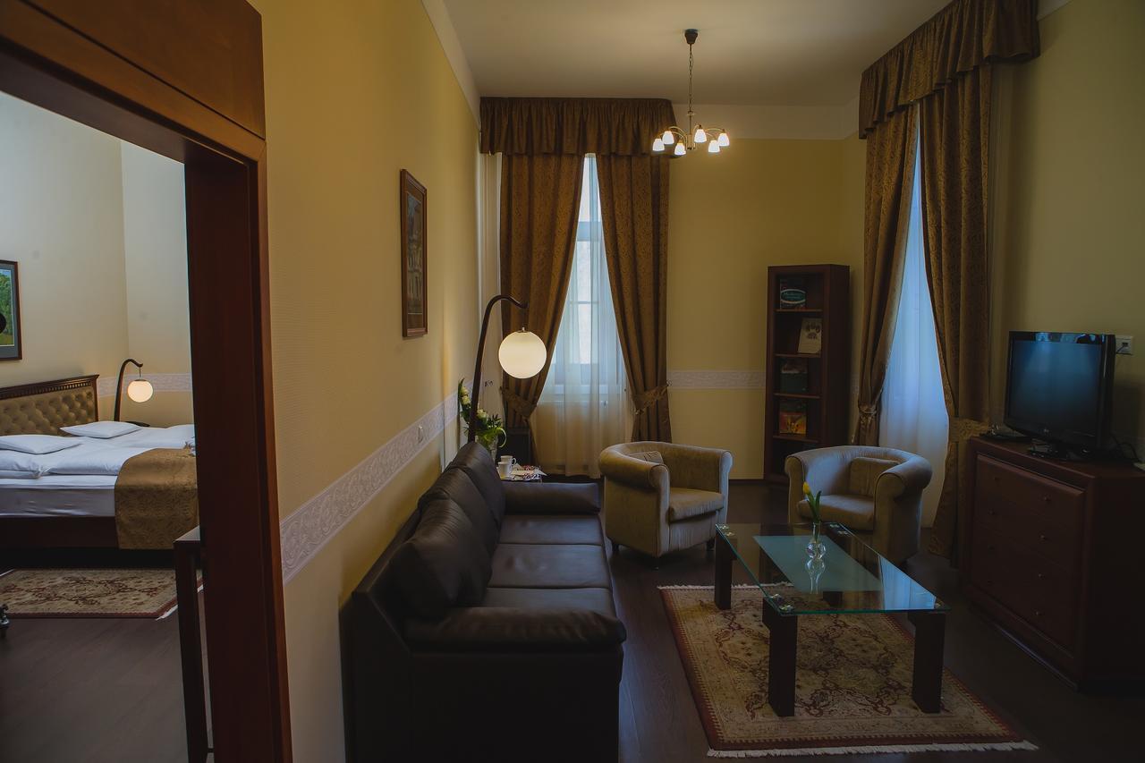 Fonix Wellness Resort Csitar Экстерьер фото