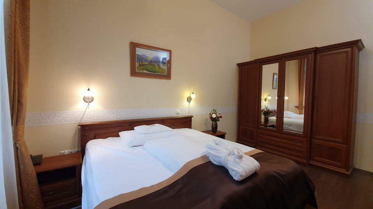 Fonix Wellness Resort Csitar Экстерьер фото
