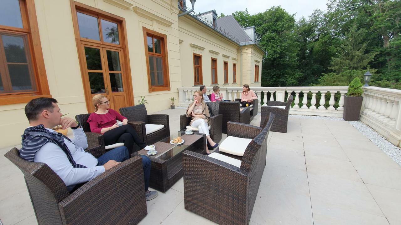 Fonix Wellness Resort Csitar Экстерьер фото