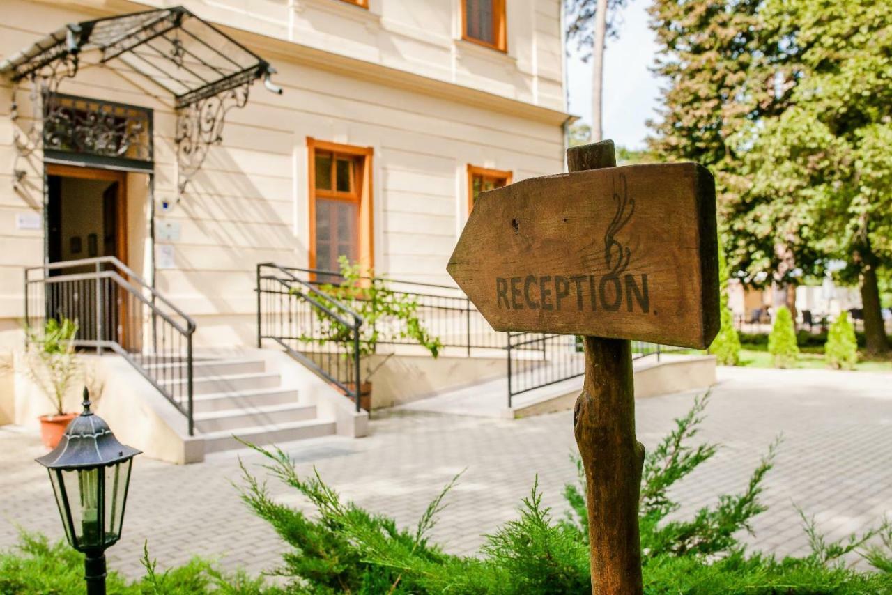Fonix Wellness Resort Csitar Экстерьер фото