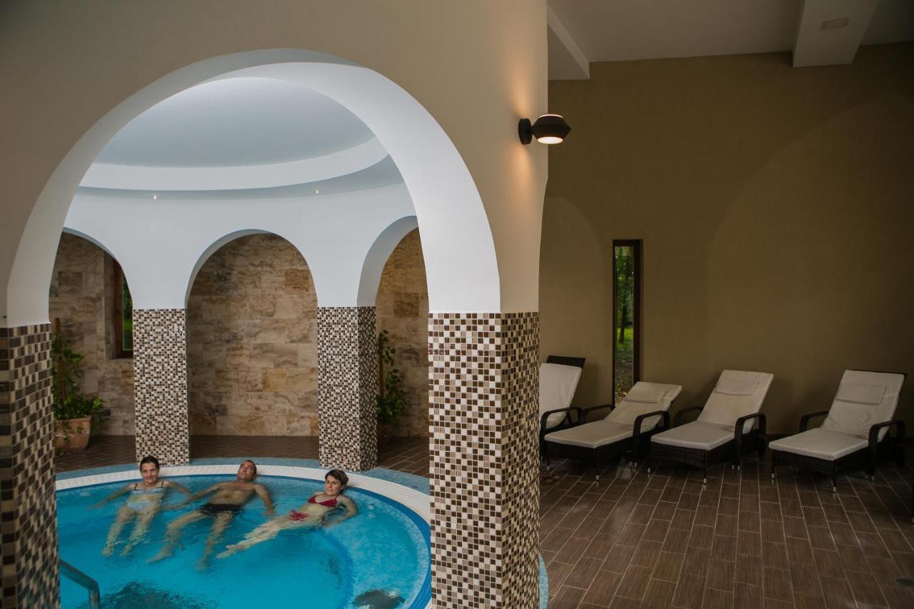 Fonix Wellness Resort Csitar Экстерьер фото